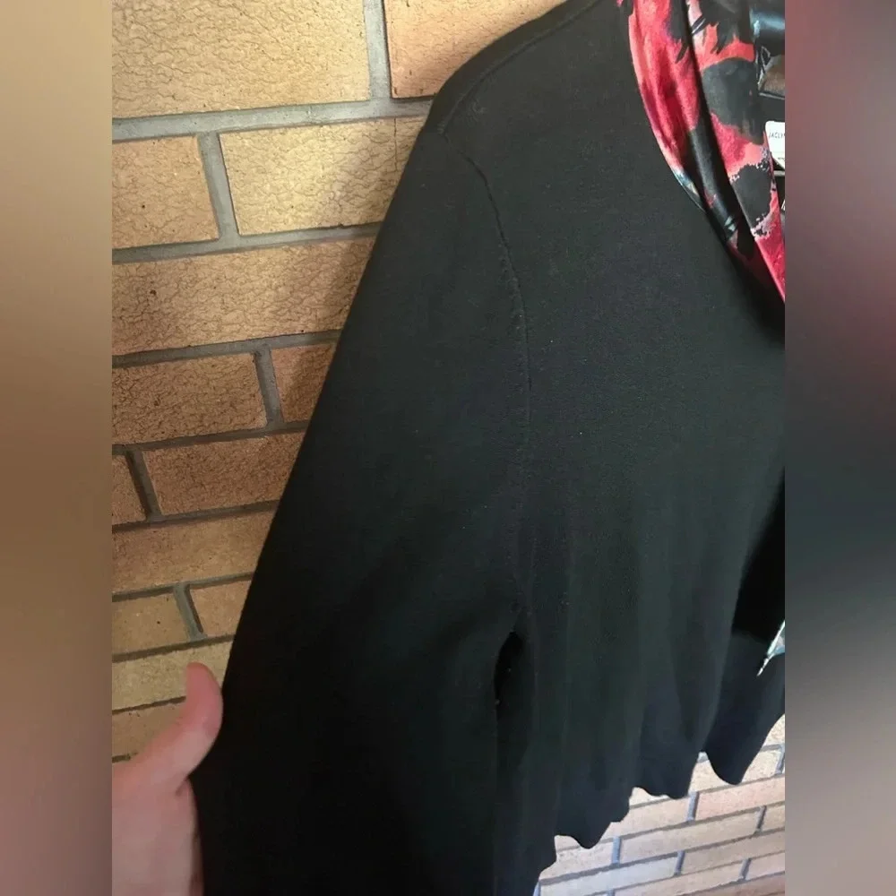 Jaclyn Smith Floral Collared Black Knit Long Sleeve Shirt Women’s Size XL - Picture 4 of 5